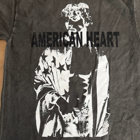 Benson Boone American Heart Tour Tee MEDIUM NEW - Picture 2 of 3